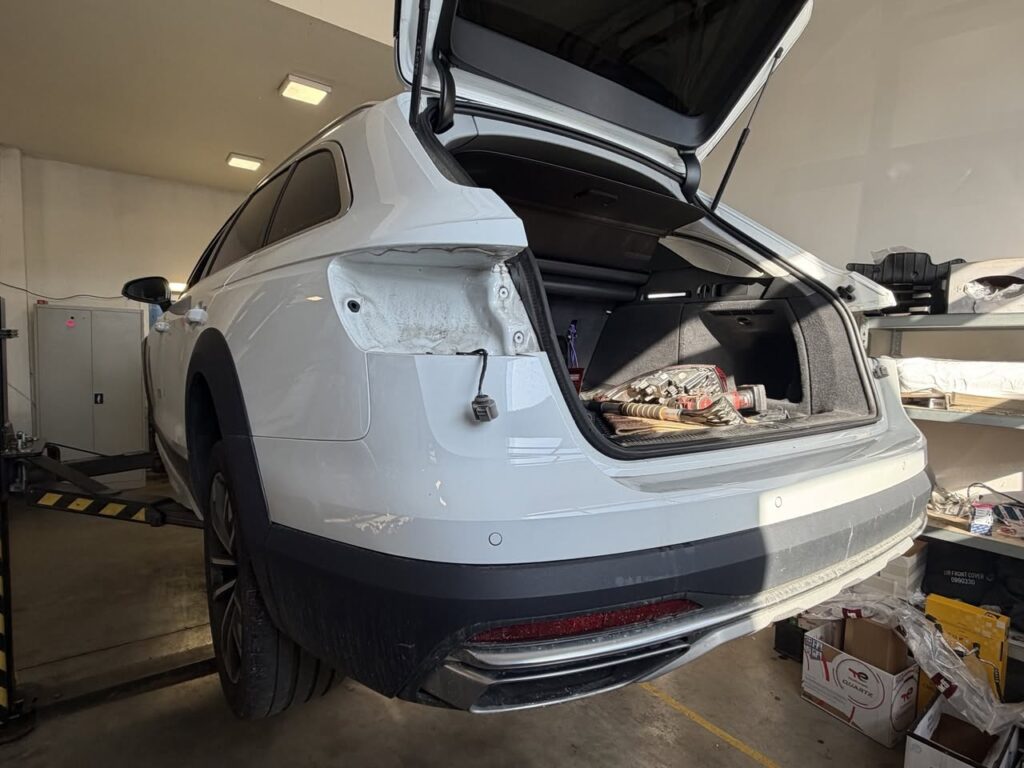 Audi A4 Allroad – osadenie zadných parkovacích senzorov
