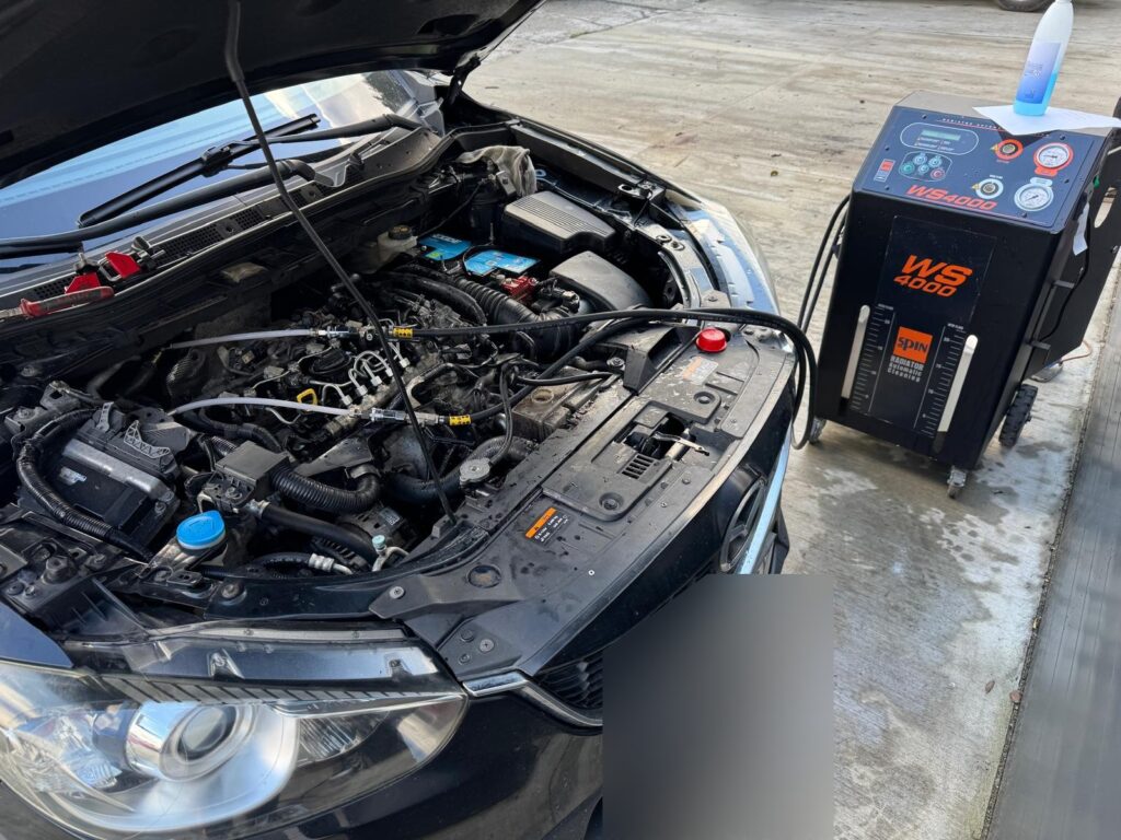 Preplach chladiaceho systému strojom SPIN WS4000 – Autochiptuning Čadca